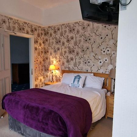 Hazeldene Hotel Aberaeron Bagian luar foto
