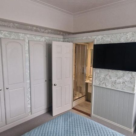 Hazeldene Hotel Aberaeron Bagian luar foto